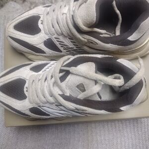 New Balance Brown and Tan Athletic Sneakers